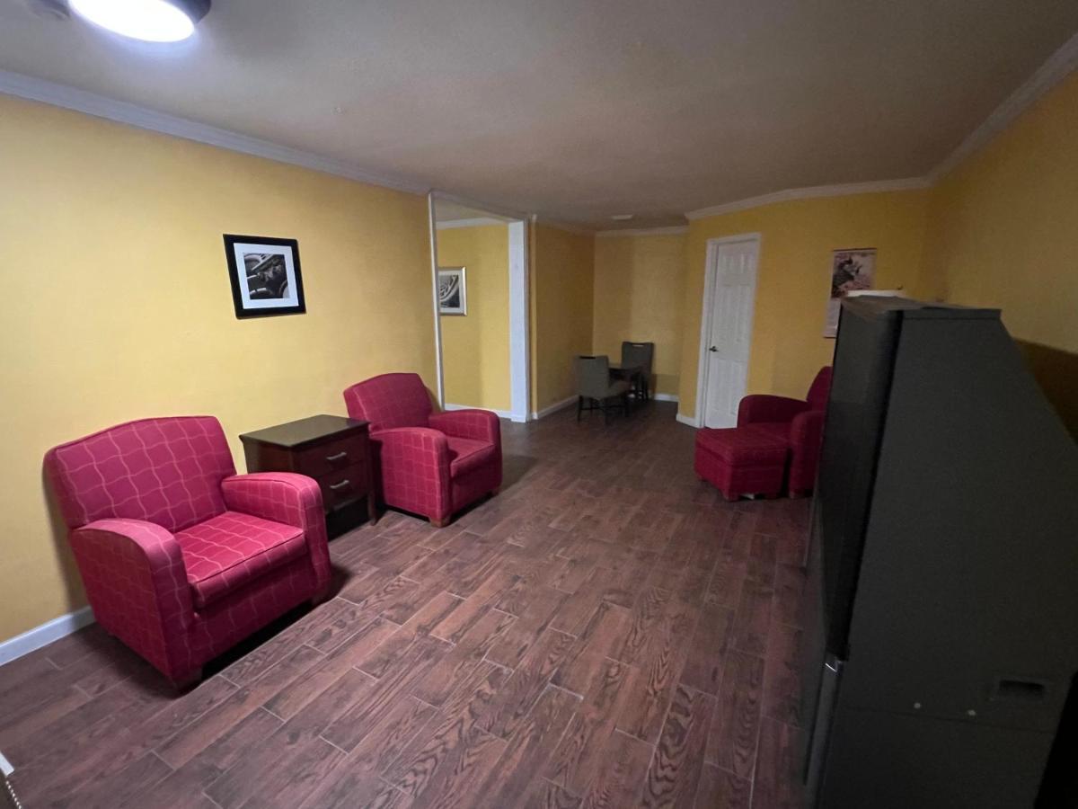 Dragon Inn & Suites Fayette Εξωτερικό φωτογραφία